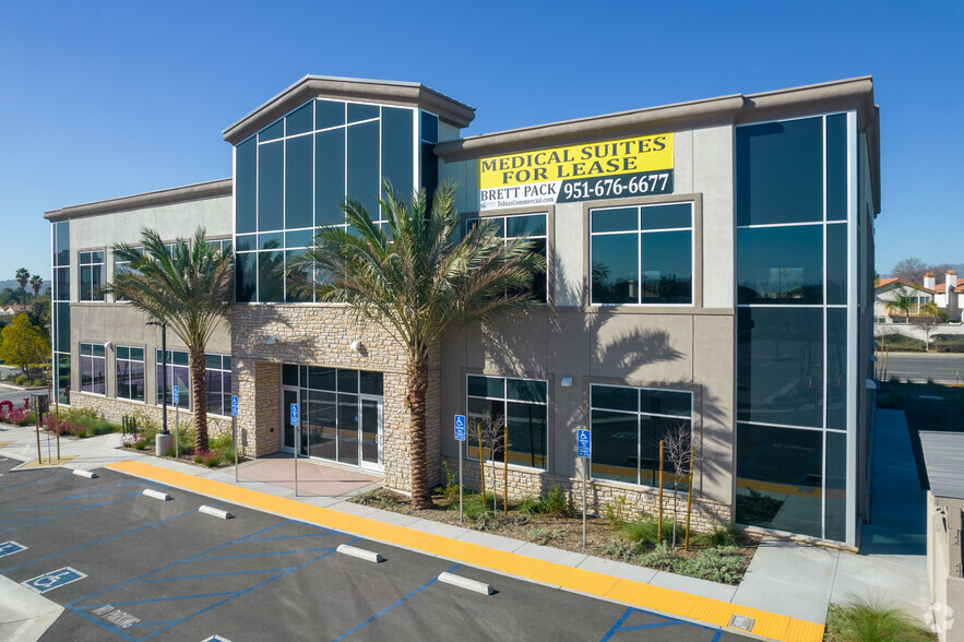25130 Hancock Ave, Murrieta, CA à louer - Photo de l’immeuble – Image 3 sur 7