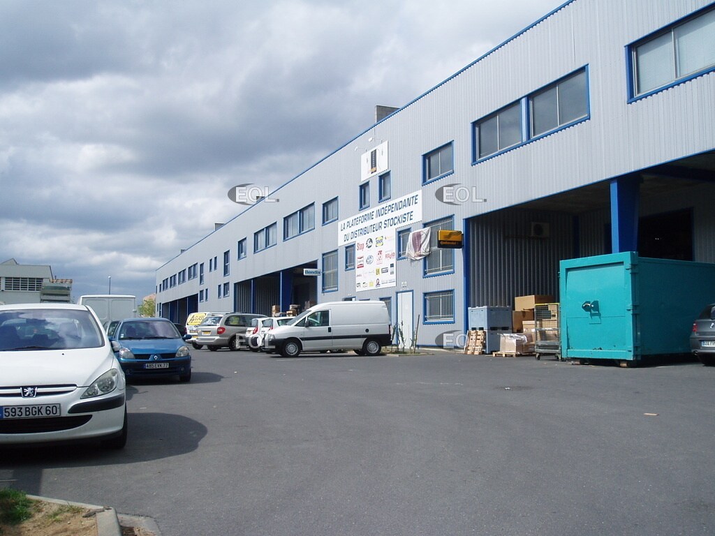 Industriel/Logistique dans Gennevilliers à louer Photo de l’immeuble– Image 1 sur 6