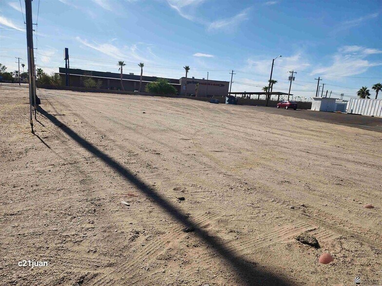 415 32 St, Yuma, AZ à vendre - Photo de l’immeuble – Image 2 sur 11