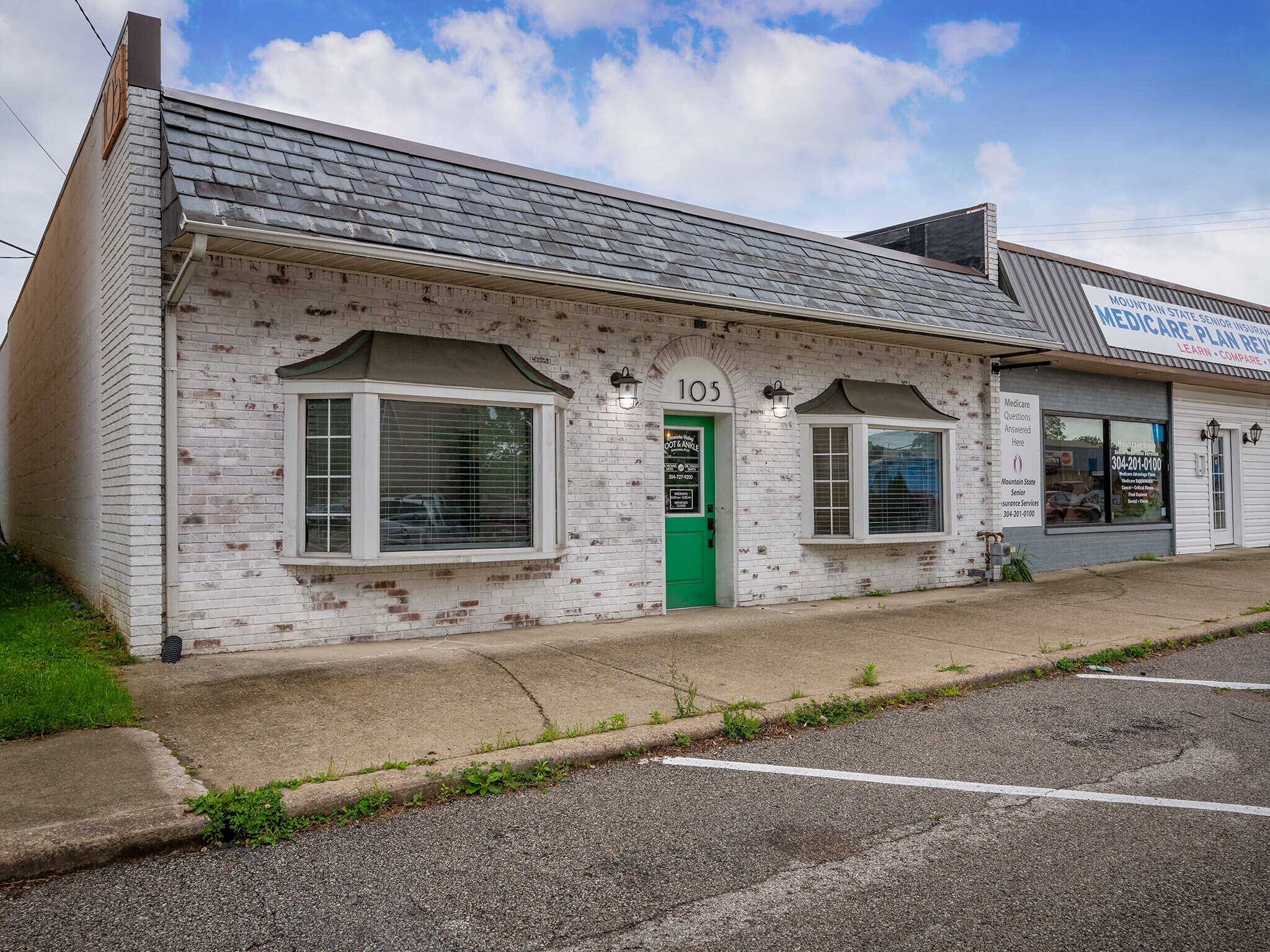 105 6th Ave, Saint Albans, WV à vendre Photo principale– Image 1 sur 28