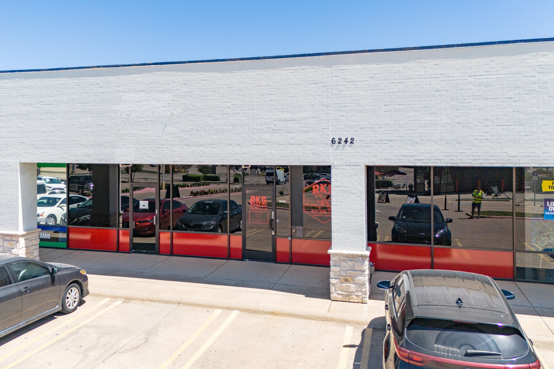 6246 Rufe Snow Dr, Fort Worth, TX à louer Photo de l’immeuble– Image 1 sur 1