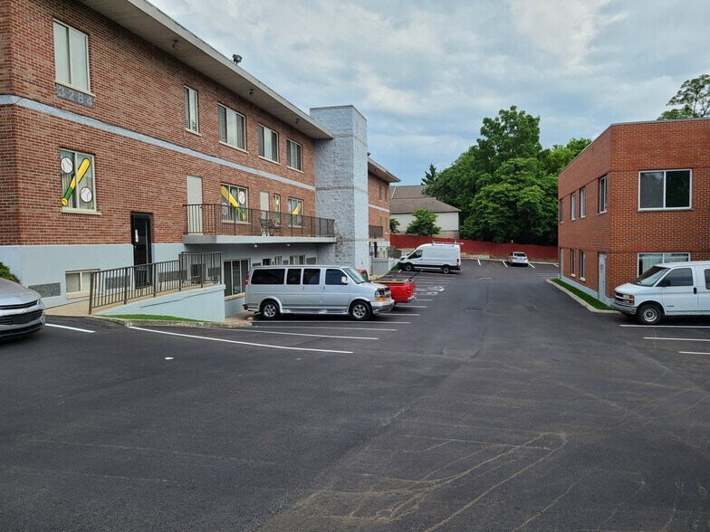 3284 W North Bend Rd, Cincinnati, OH à vendre - Photo de l’immeuble – Image 3 sur 23