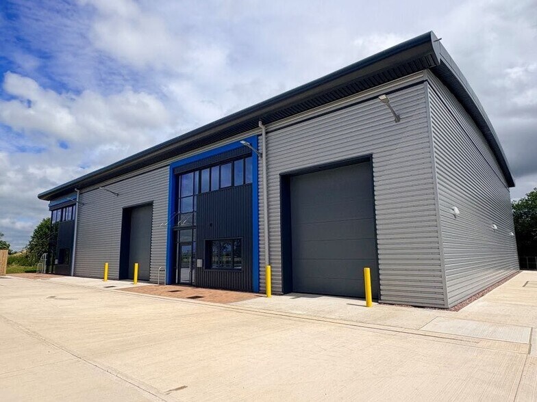Units 14 & 15 Welsh Lane, Banbury à vendre - Photo de l’immeuble – Image 3 sur 30