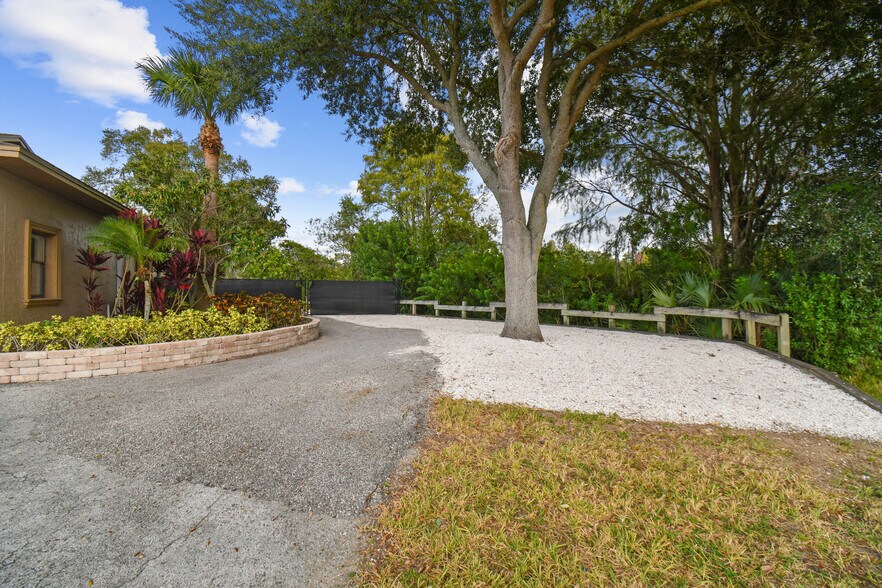 21859 Sr-54, Lutz, FL à louer - Photo de l’immeuble – Image 3 sur 63