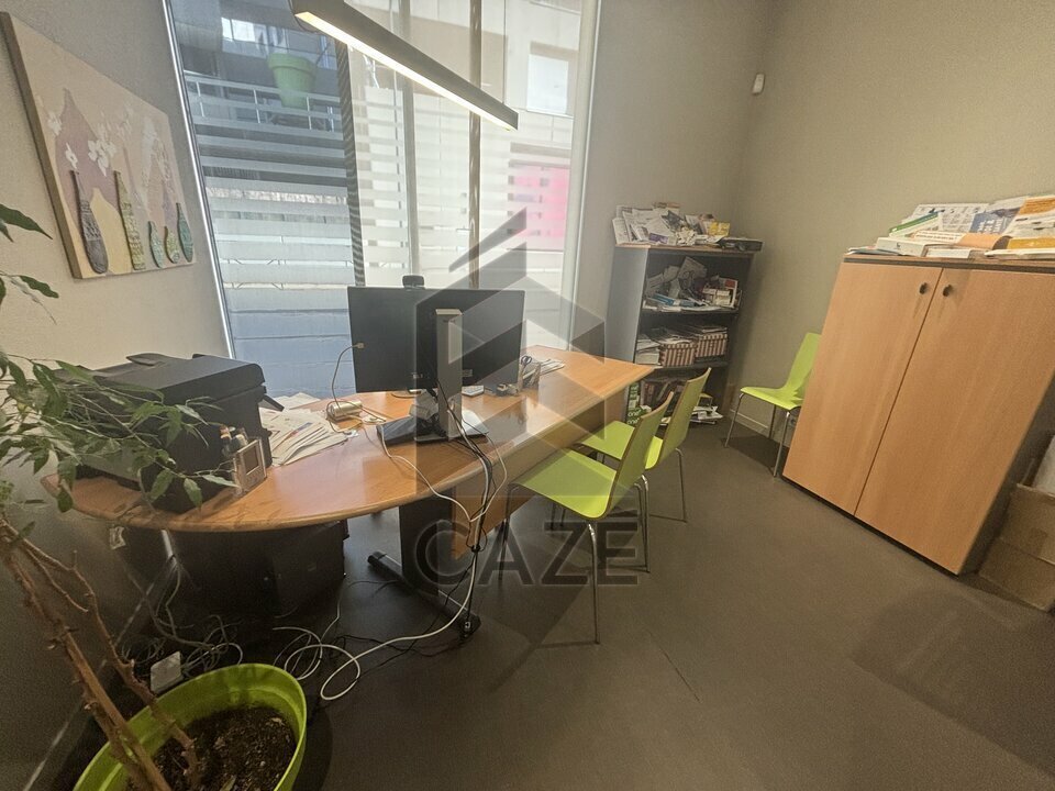 Bureau dans Cenon à vendre Photo intérieure– Image 1 sur 9
