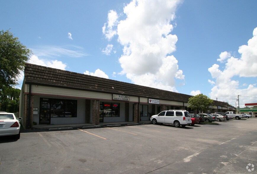 5940 Palmer Blvd, Sarasota, FL à louer - Photo de l’immeuble – Image 3 sur 5