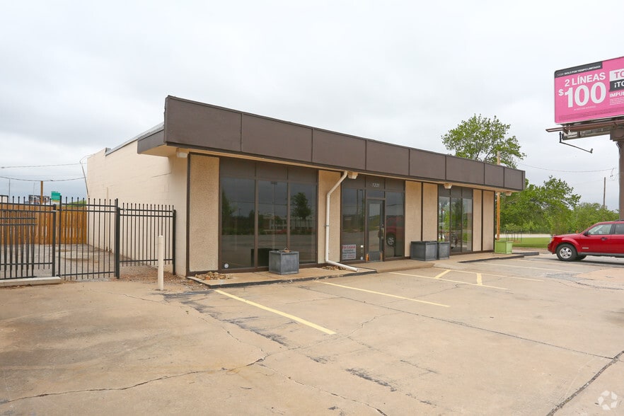 5225 N Western Ave, Oklahoma City, OK à louer - Photo principale – Image 3 sur 8