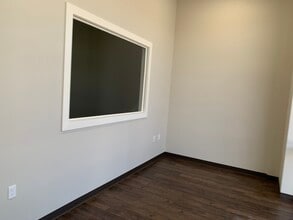 6427 Highway 105, Conroe, TX à louer Photo intérieure– Image 2 sur 8