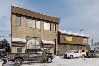 Plus de détails pour 1961 Boul Des Laurentides, Laval, QC - Local commercial à vendre