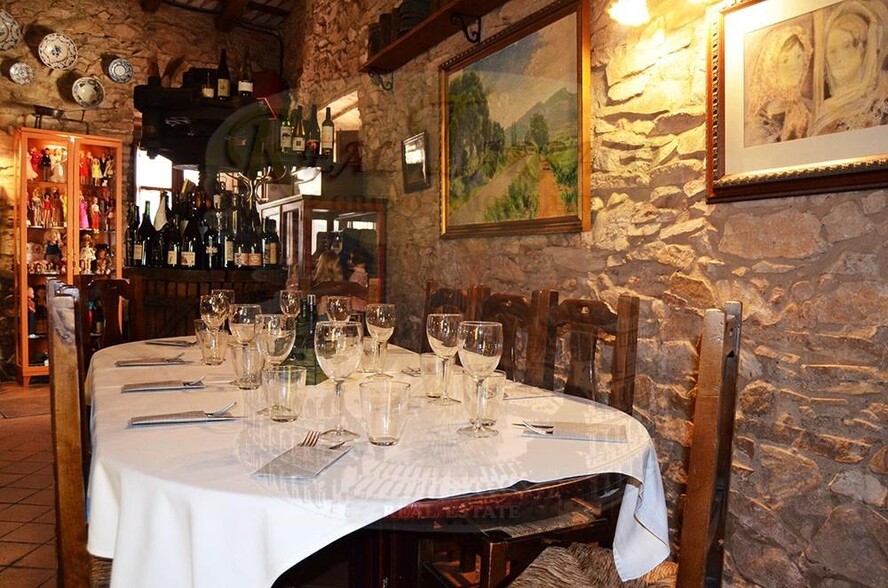 Local commercial dans Montblanc, Tarragona à vendre - Photo intérieure – Image 3 sur 16