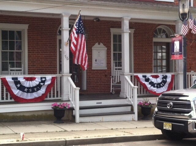 56 Main St, Southampton, NJ à louer Photo de l’immeuble– Image 1 sur 28