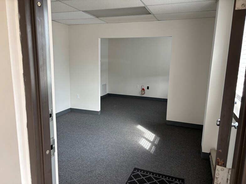 150 New Boston St, Woburn, MA à louer - Photo intérieure – Image 3 sur 10