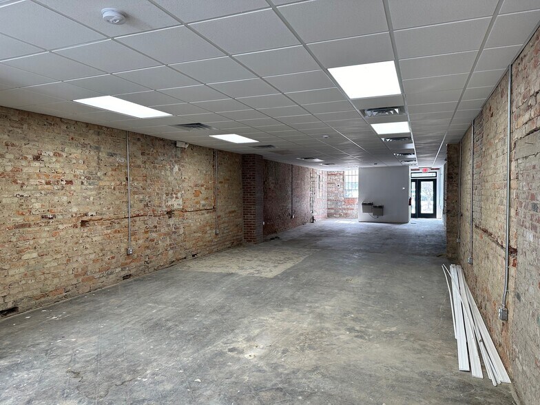 130 Person St, Fayetteville, NC à louer - Photo de l’immeuble – Image 3 sur 7