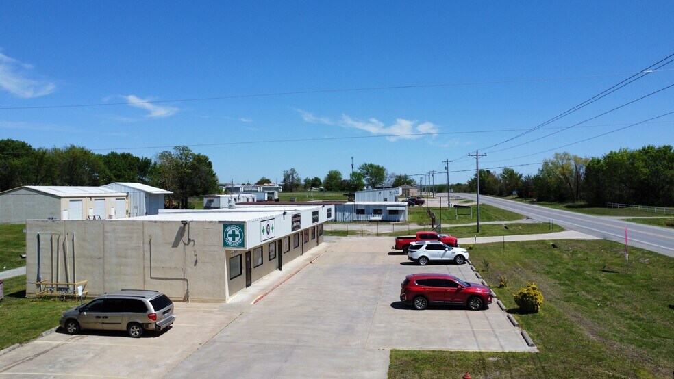 16651 Highway 9, Eufaula, OK à vendre - Photo de l’immeuble – Image 2 sur 21
