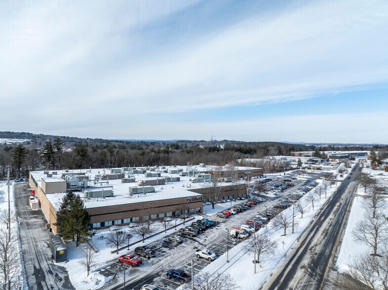 5 Wentworth Dr, Hudson, NH à louer - Aérien – Image 2 sur 11