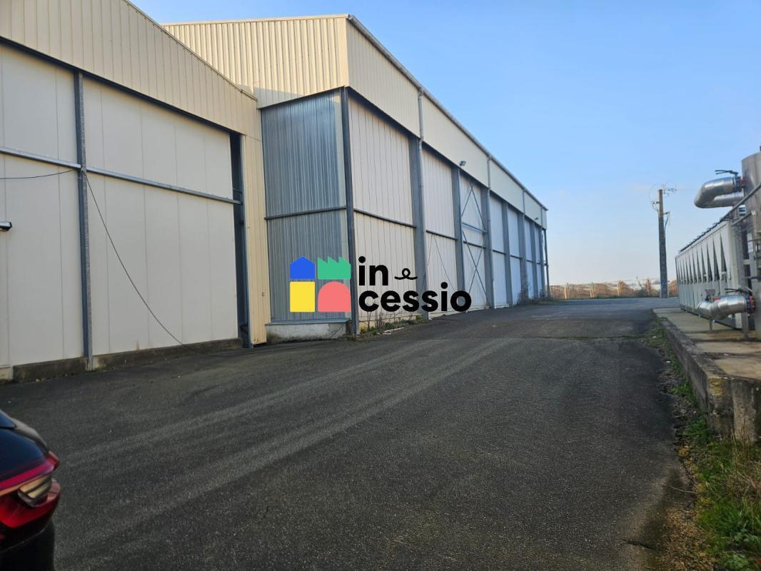 Industriel/Logistique dans Le Lude à vendre Photo de l’immeuble– Image 1 sur 17