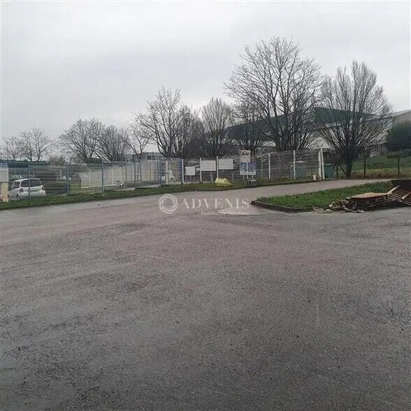 Local d'activités dans Ludres à vendre - Photo de l’immeuble – Image 3 sur 6