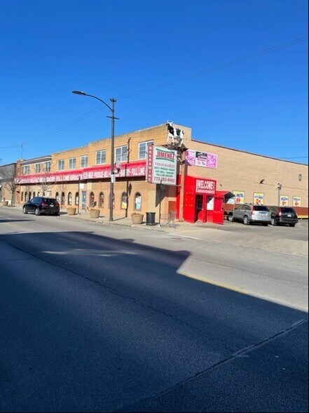5330 W Belmont Ave, Chicago, IL à vendre - Photo de l’immeuble – Image 2 sur 11