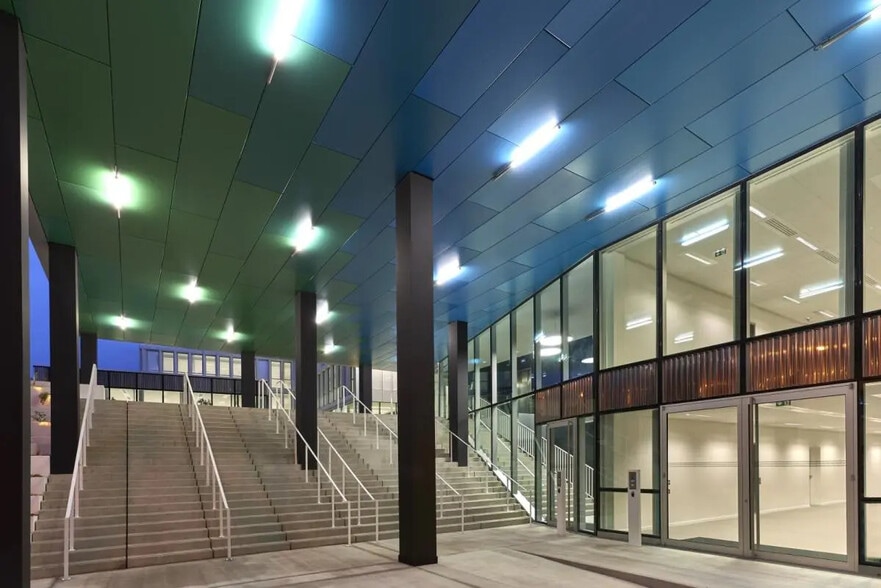 Bureau dans Toulouse à louer - Hall d’entrée – Image 3 sur 9