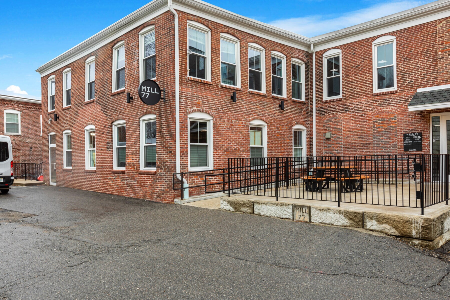 77 Elm St, Amesbury, MA à louer Photo de l’immeuble– Image 1 sur 13