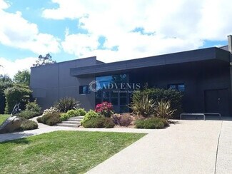 Plus de détails pour Local d'activités à louer