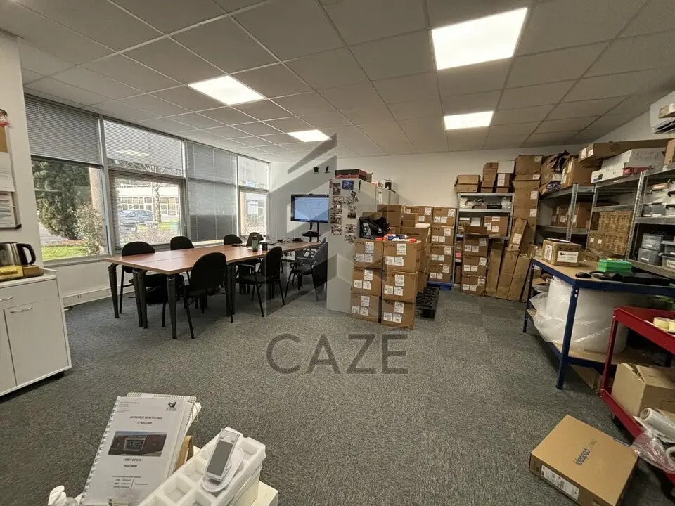 Bureau dans Pessac à louer Photo de l’immeuble– Image 1 sur 4