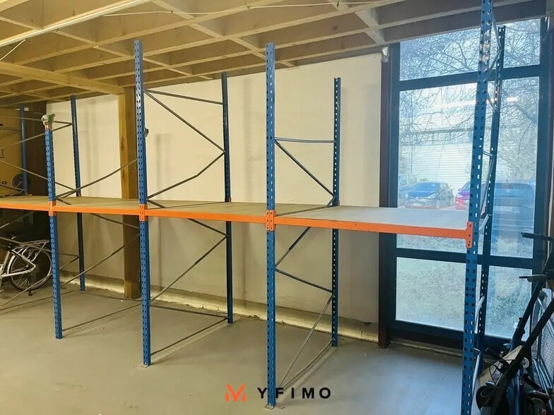 Local d’activités dans Croissy-sur-Seine à louer - Photo de l’immeuble – Image 2 sur 6