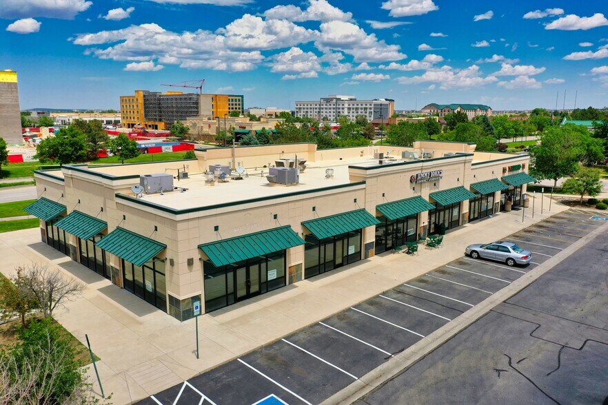 3995 Lewiston St, Aurora, CO à vendre - Photo de l’immeuble – Image 3 sur 7