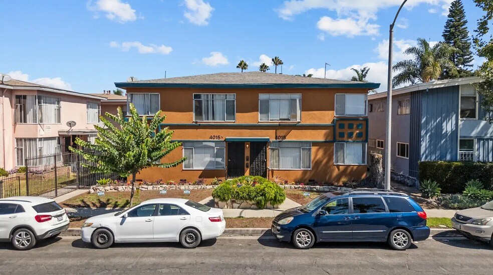 4015 Palmwood Dr, Los Angeles, CA à vendre - Photo de l’immeuble – Image 3 sur 13