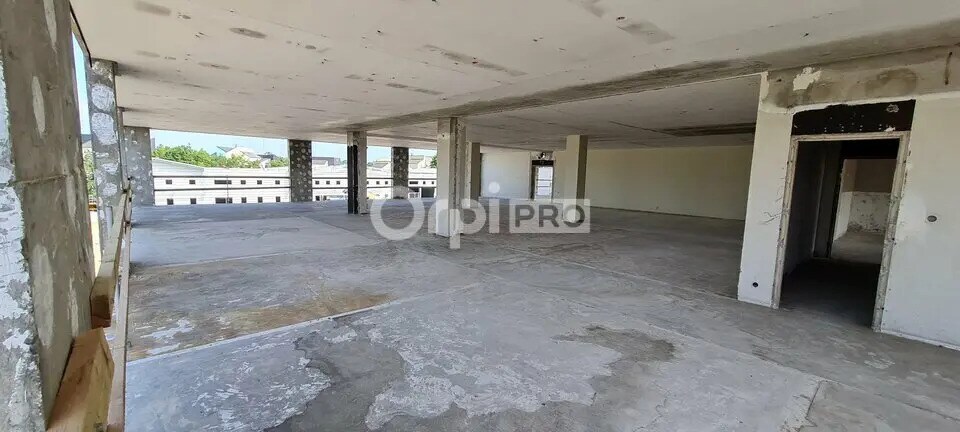 Bureau dans Saint-Brieuc à vendre - Photo de l’immeuble – Image 3 sur 5