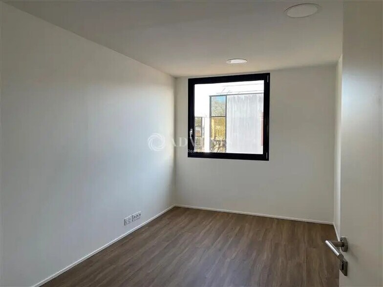 Bureau dans Jouy-en-Josas à louer - Photo de l’immeuble – Image 3 sur 5