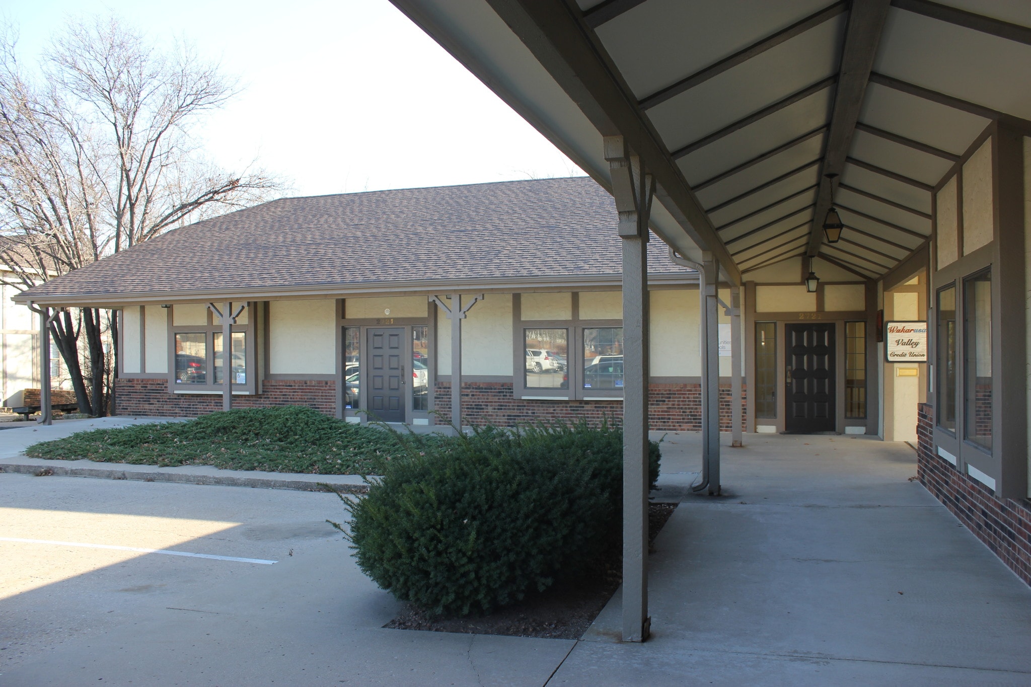 2721 W 6th St, Lawrence, KS à vendre Photo principale– Image 1 sur 29