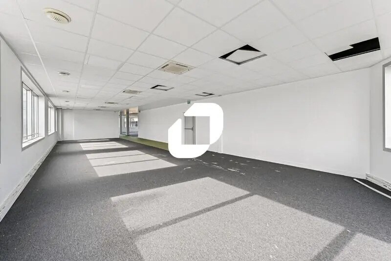 Bureau dans Villepinte à louer - Photo de l’immeuble – Image 3 sur 7