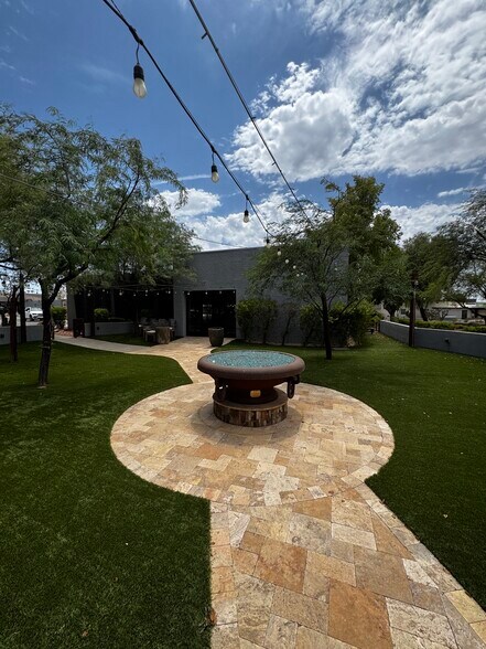 7301 E Butherus Dr, Scottsdale, AZ à vendre - Photo de l’immeuble – Image 2 sur 18