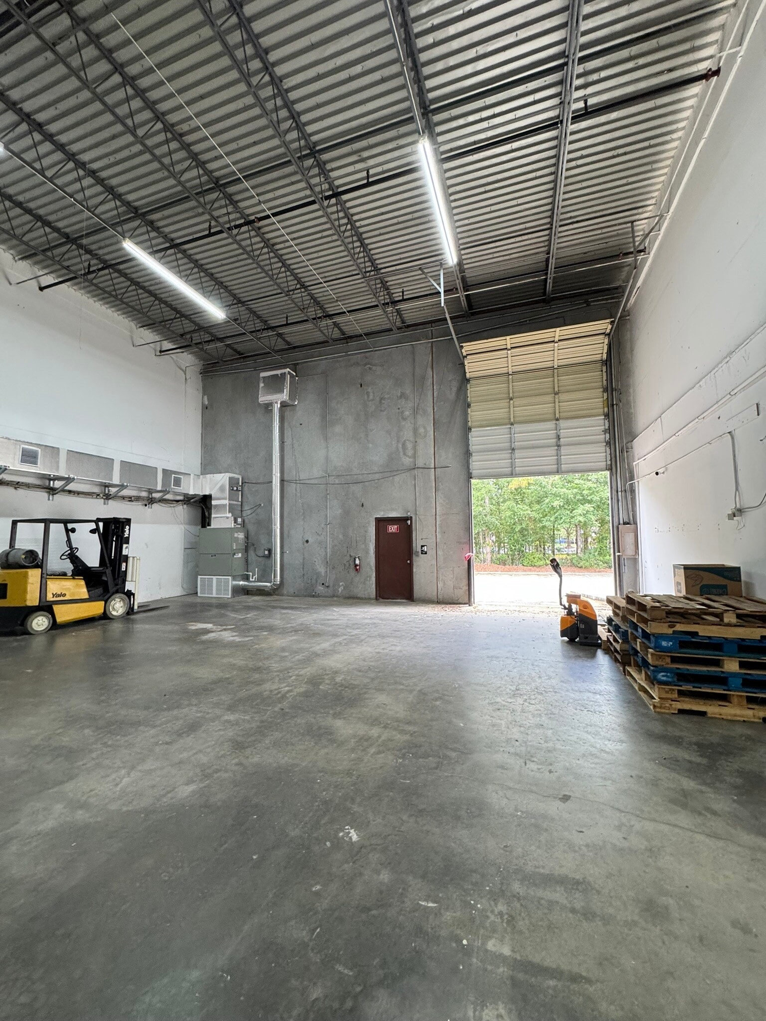 7750-1 Bayberry Rd, Jacksonville, FL à louer Photo intérieure– Image 1 sur 6