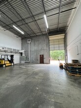 7750-1 Bayberry Rd, Jacksonville, FL à louer Photo intérieure– Image 1 sur 6