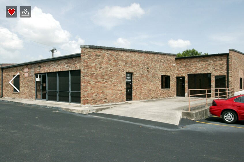 10221 Desert Sands St, San Antonio, TX à louer Photo de l’immeuble– Image 1 sur 2