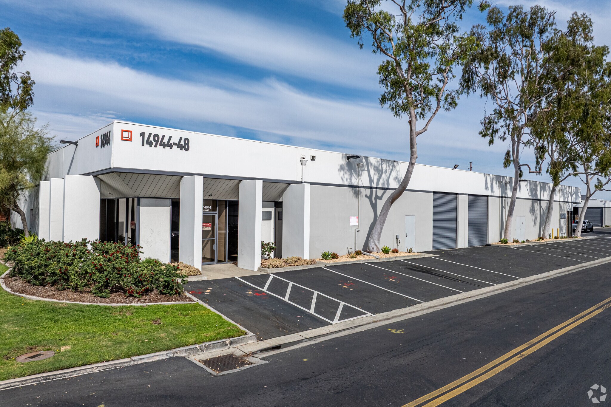 14944 Shoemaker Ave, Santa Fe Springs, CA à louer Photo principale– Image 1 sur 15