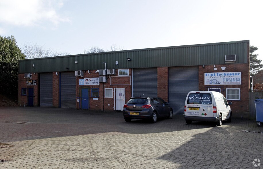 Froanes Clos, Enderby à louer - Photo principale – Image 1 sur 3