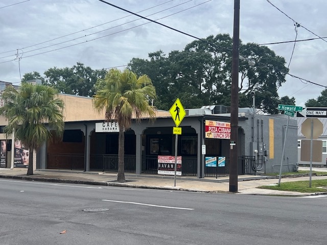 1901 N Howard Ave, Tampa, FL à louer - Photo de l’immeuble – Image 1 sur 10