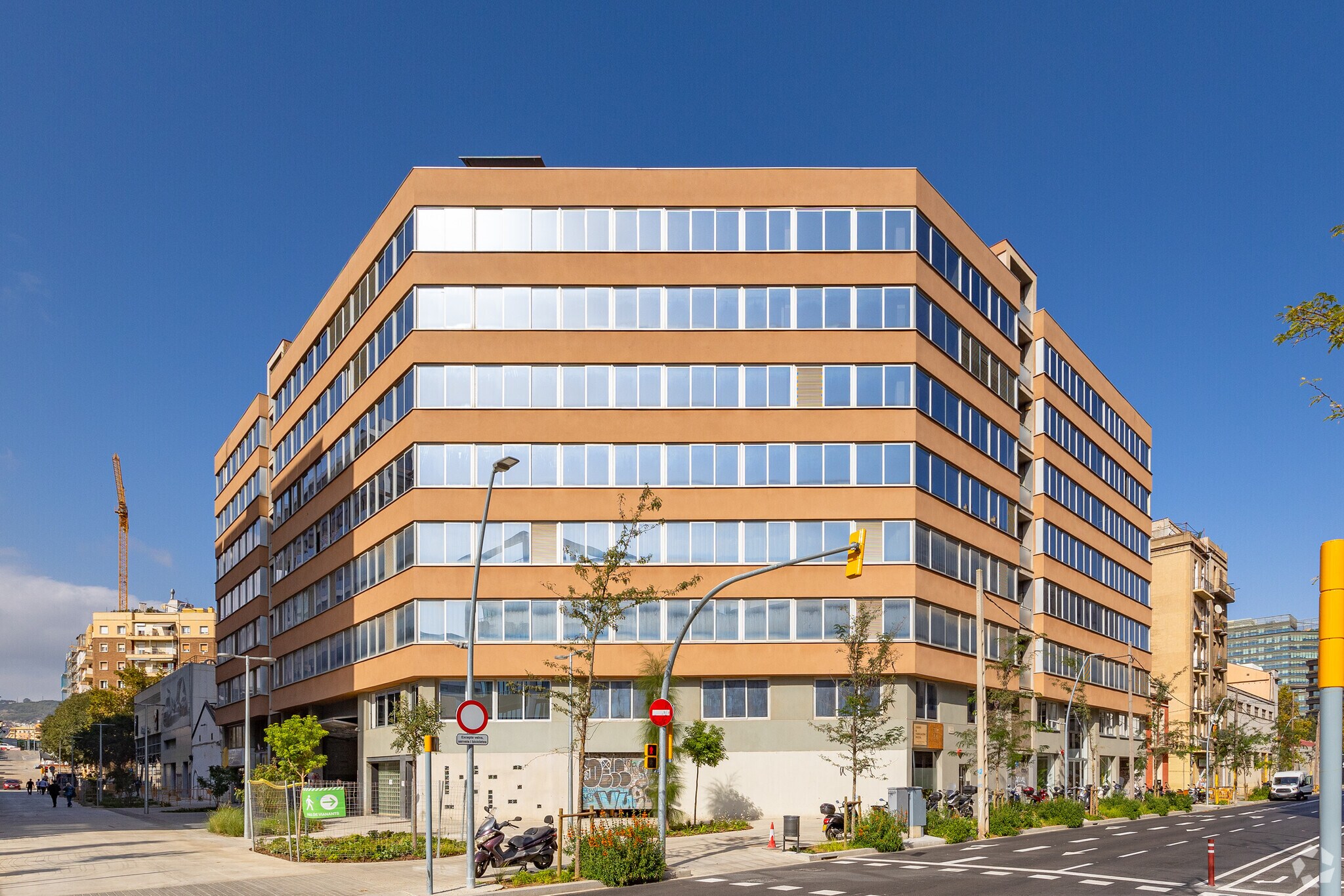 Carrer d'Àlaba, 140, Barcelone, Barcelona à louer Photo principale– Image 1 sur 5