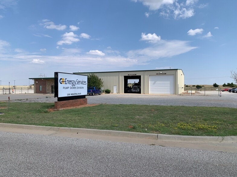 2200 Industrial Blvd, Weatherford, OK à louer - Photo principale – Image 1 sur 12