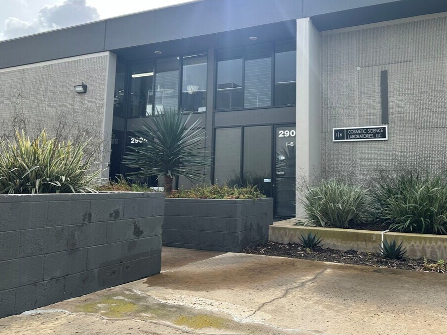 2908 Oregon Ct, Torrance, CA à louer Photo principale– Image 1 sur 3