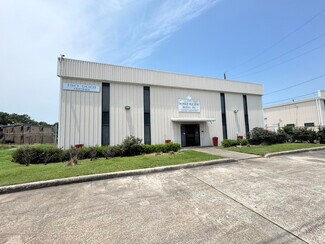 Plus de détails pour 134 Wilson Rd, Humble, TX - Industriel/Logistique à vendre