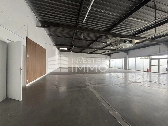 Plus de détails pour Local commercial à louer