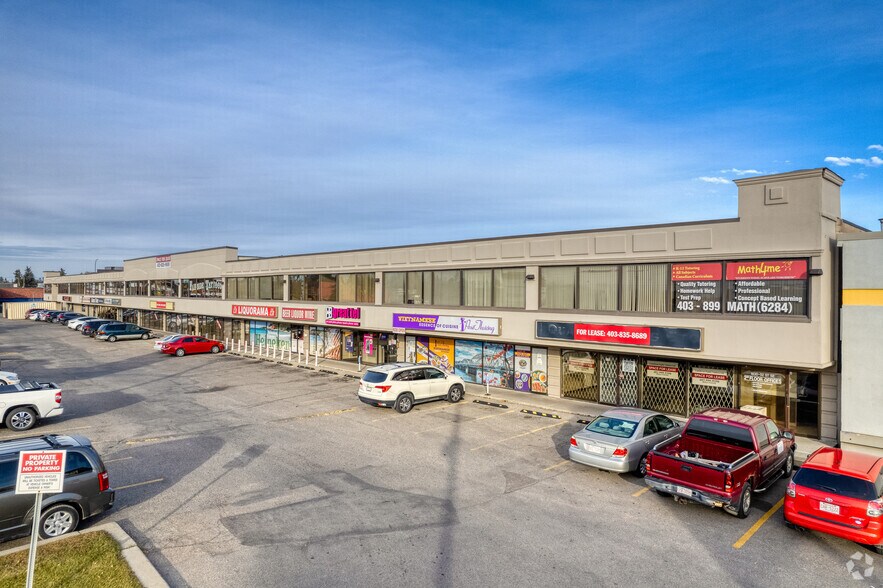 1830 52nd St SE, Calgary, AB à louer - Photo de l’immeuble – Image 2 sur 11