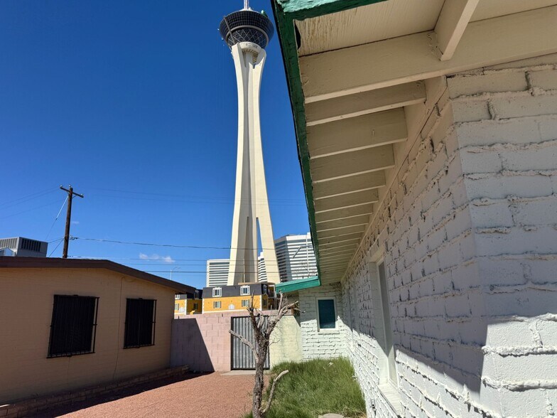 Santa Clara Drive portefeuille de 2 biens à vendre sur LoopNet.fr - Photo de l’immeuble – Image 3 sur 14