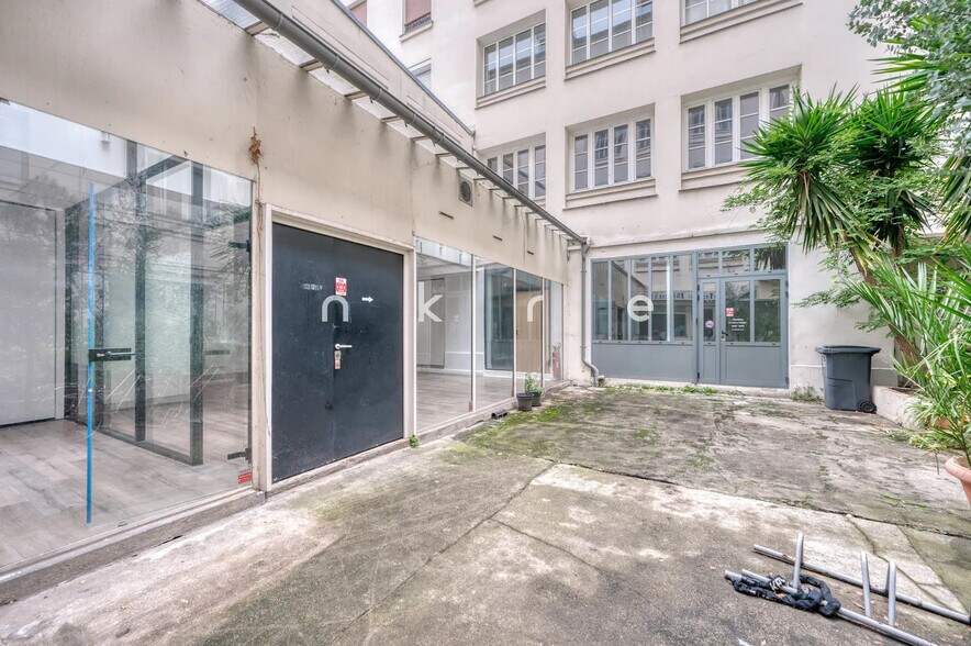 Bureau dans Paris à louer - Photo de l’immeuble – Image 2 sur 14