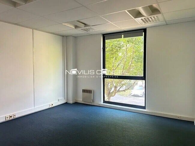 Plus de détails pour Bureau à louer