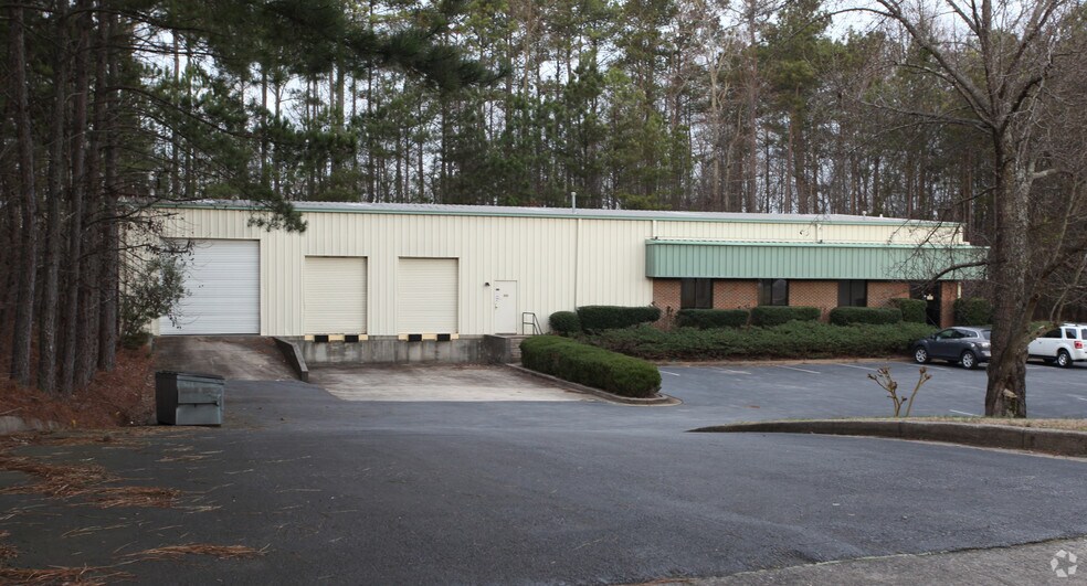 6575 Industrial Way, Alpharetta, GA à vendre - Photo de l’immeuble – Image 2 sur 2